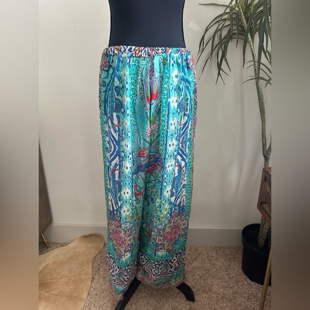 Printed silk BoHo vacation pant set beaded neckline blue floral paisley m/L - Picture 5 of 10